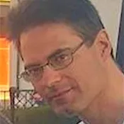 Portrait of Fredrik Farhadian. Photo.