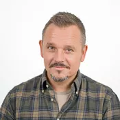 Portrait of Fredric Carlsson. Photo.